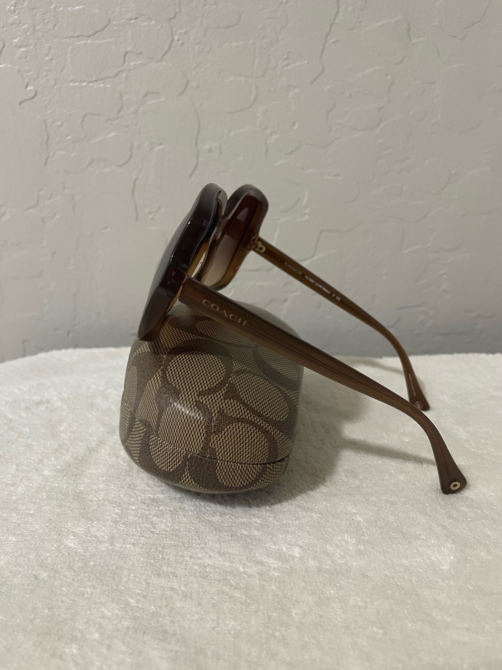 GUC-Coach Blake 61MM Sunglasses in Light Brown-Comes with Case - Picture 5 of 15